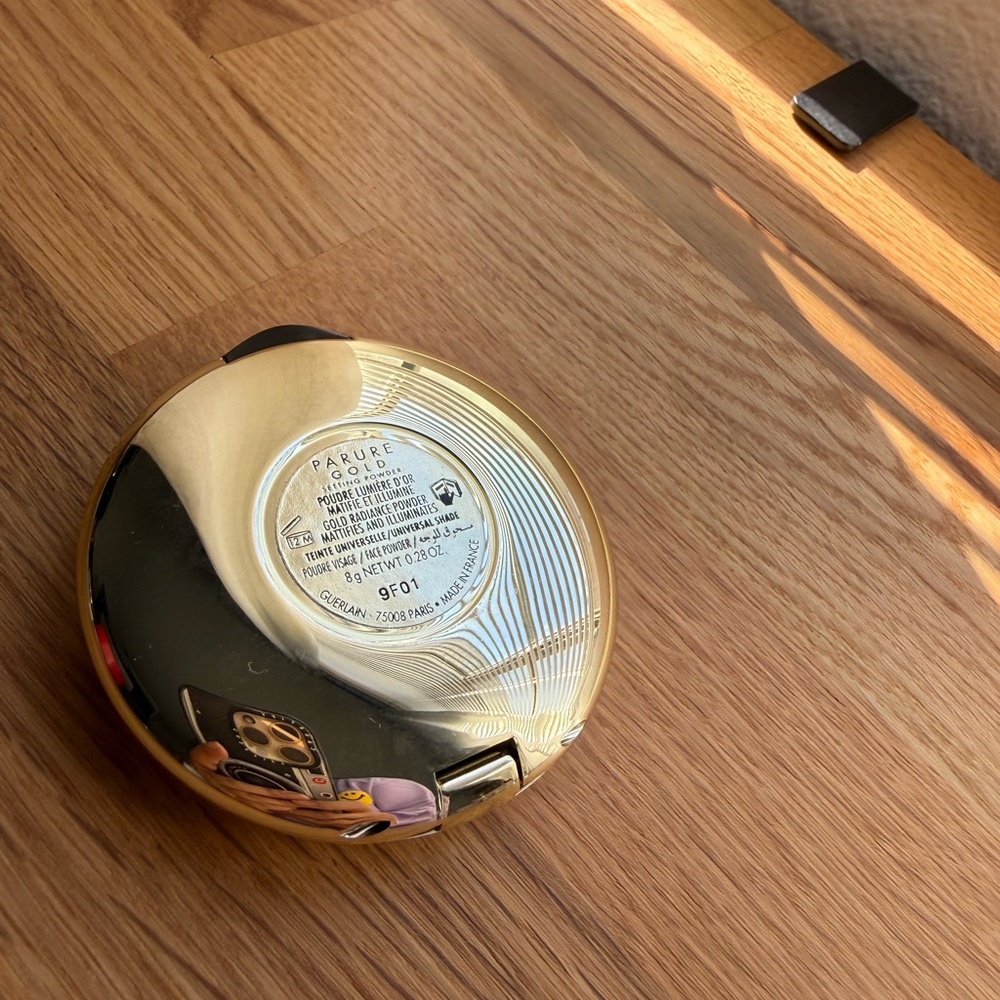 GUERLAIN Parure Gold setting powder - Picture 2 of 5